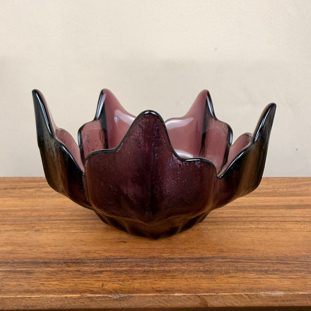 Viking Glass Hustard Epic Stockholm Amethyst Lotus 7" Bowl MCM